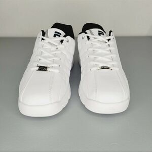 FILA Fulcrum 3 athletic shoes Mens white size 8.5 women’s size 7 unisex